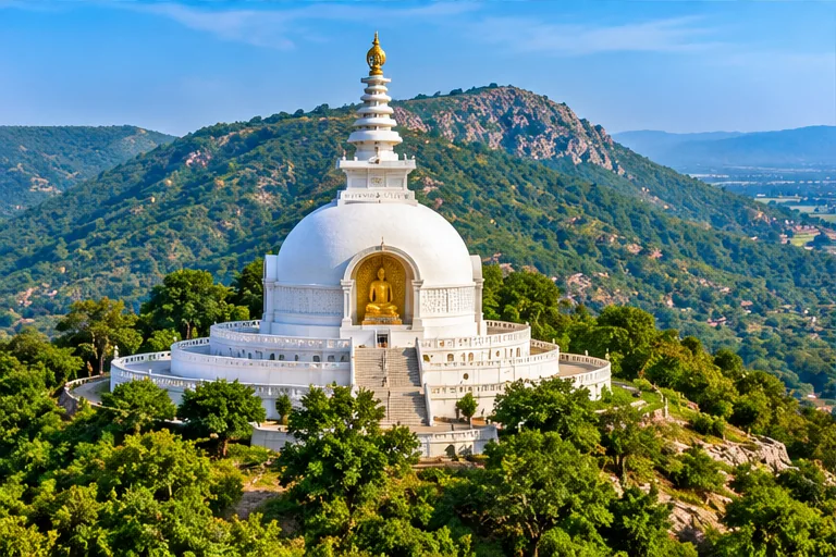 Illustrative representation of Rajgir · Vishwa Shanti Stupa in Bihar (not a site photograph)